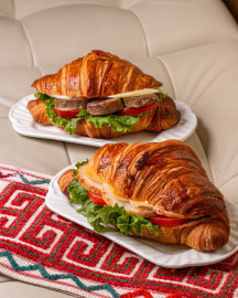Круассан с курицей